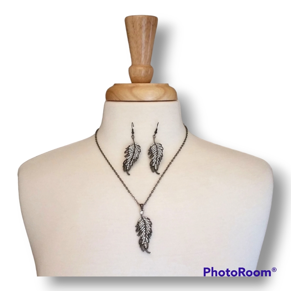 Jeweled Feather Motif Pendant Necklace and drop Earrings. Gift.